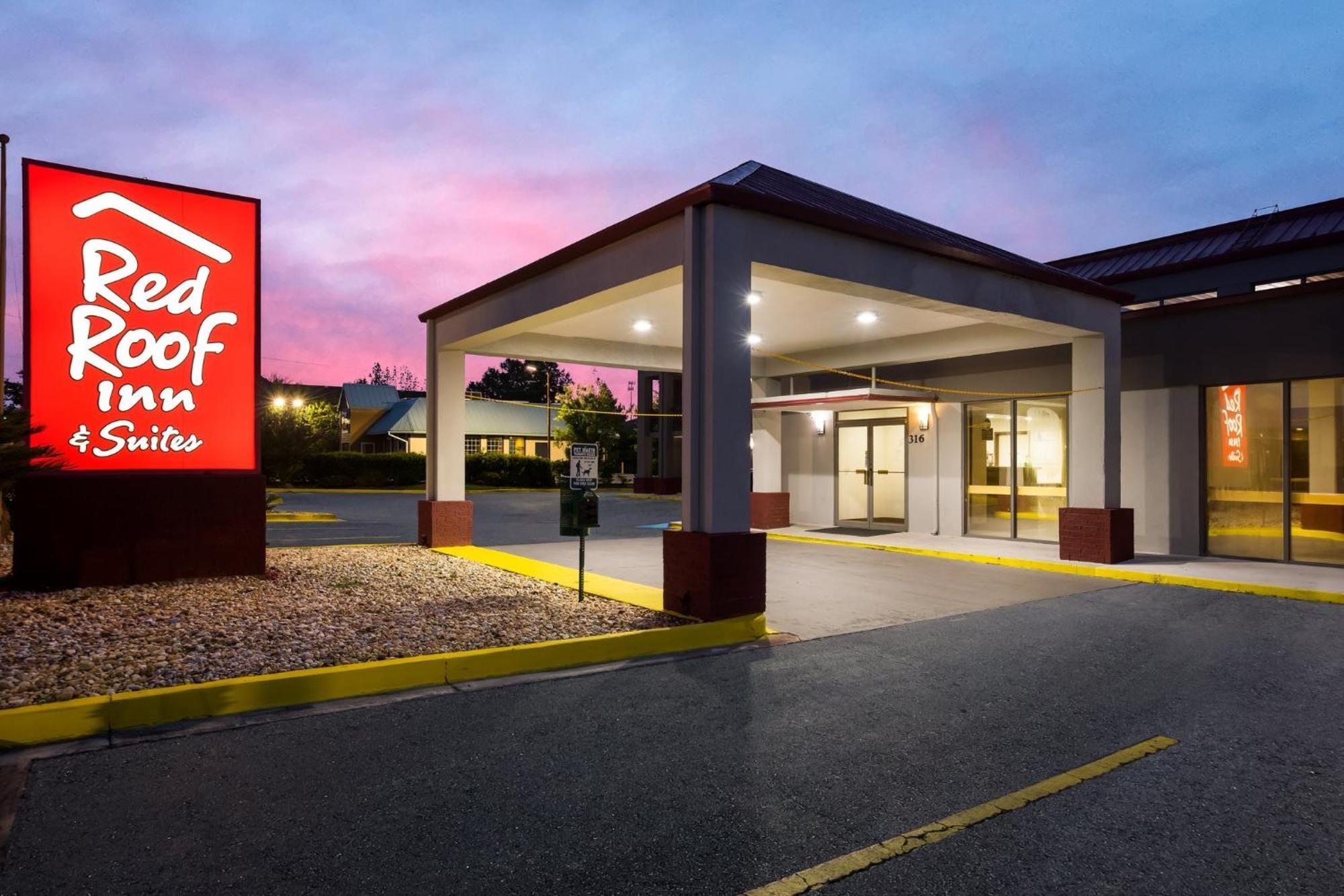 Red Roof Inn & Suites Statesboro - University Exterior foto